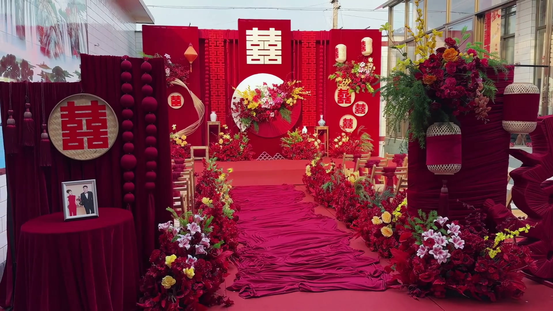 红色小预算庭院新中式婚礼