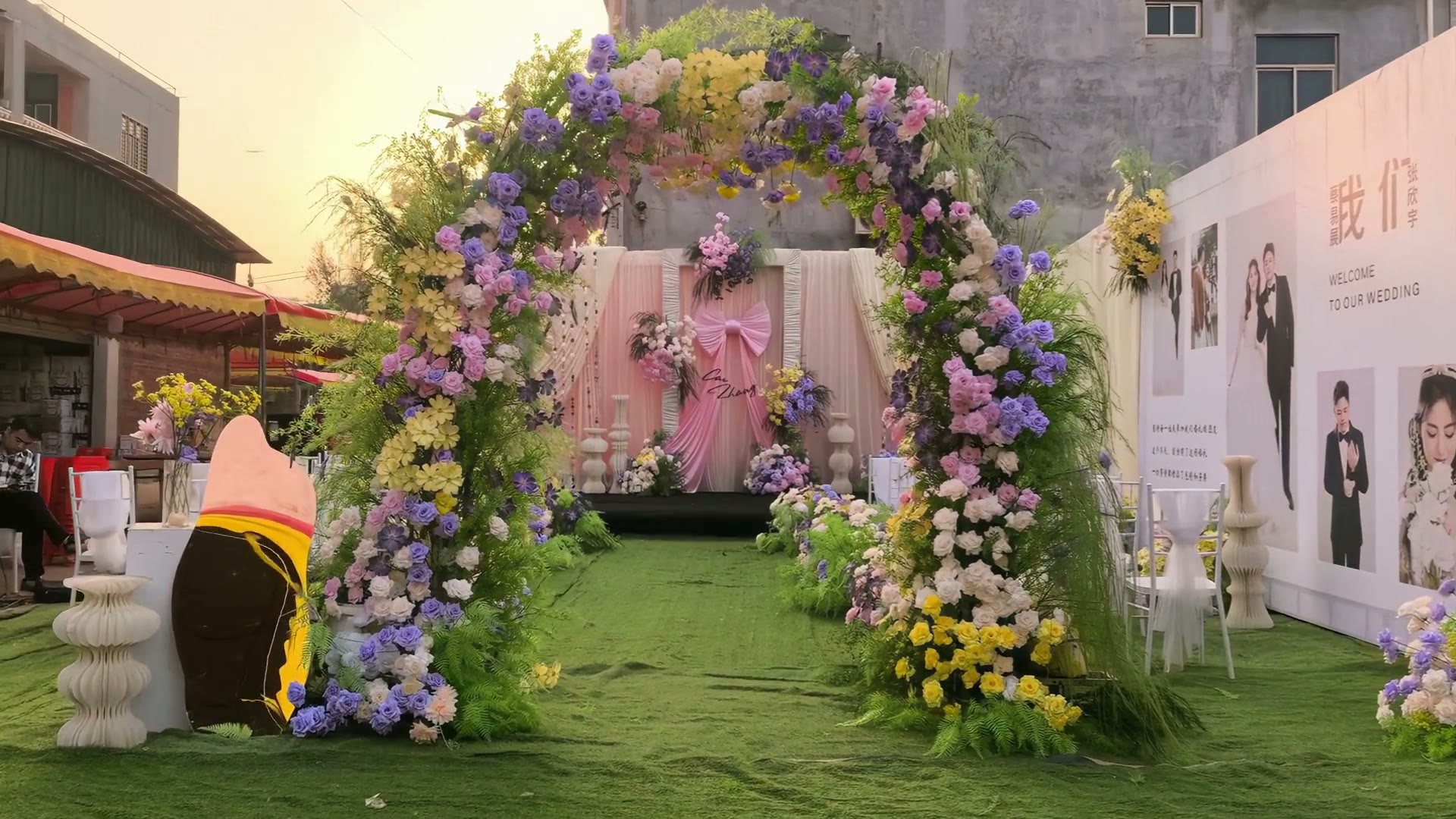 香槟粉布幔花园婚礼