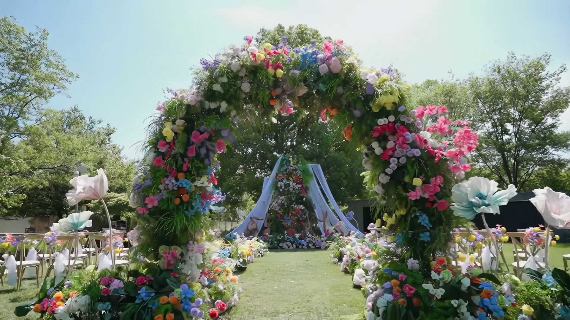 粉绿色韩式布幔自然风草坪婚礼