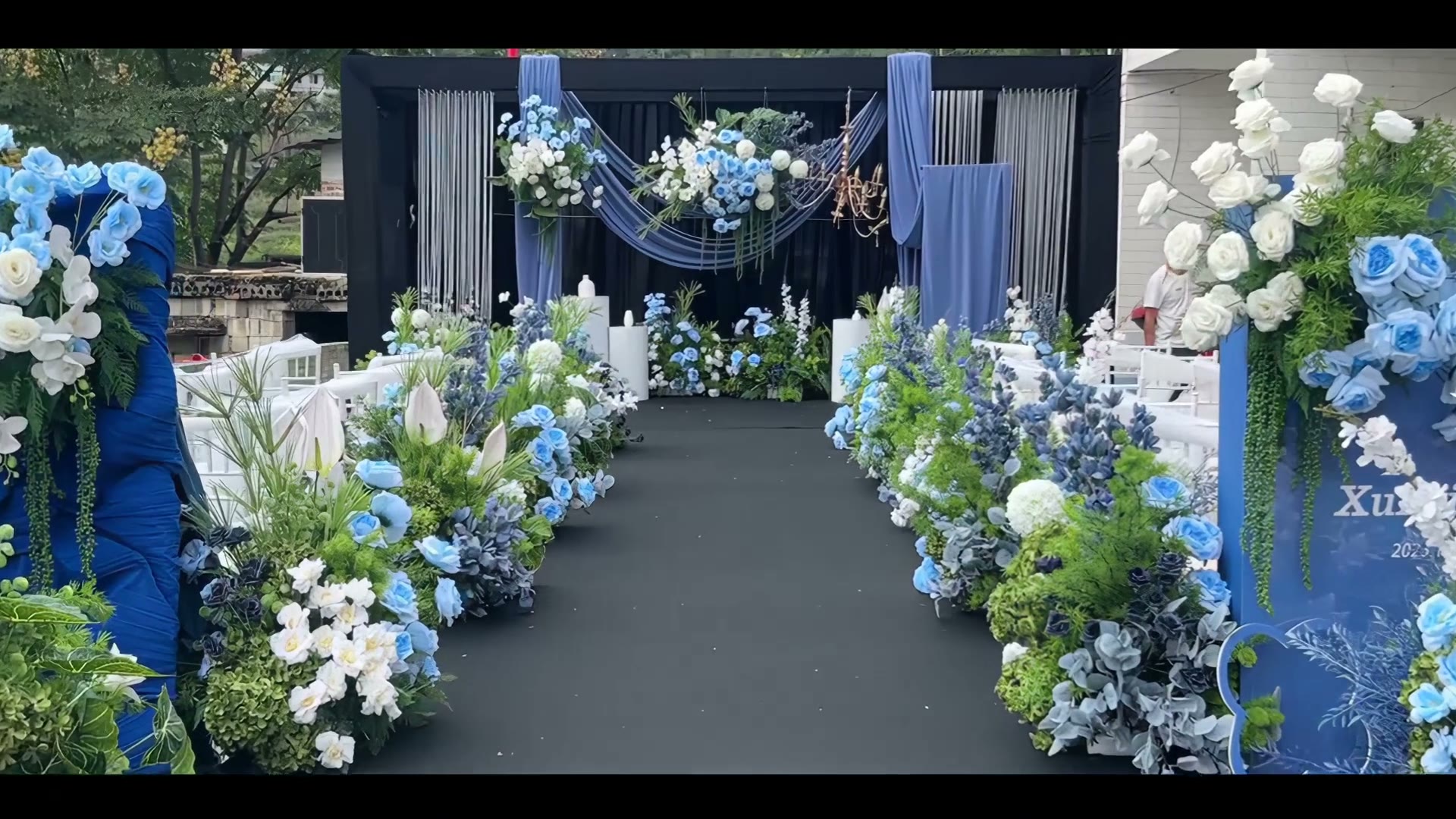 雾霾蓝布幔农村小预算婚礼