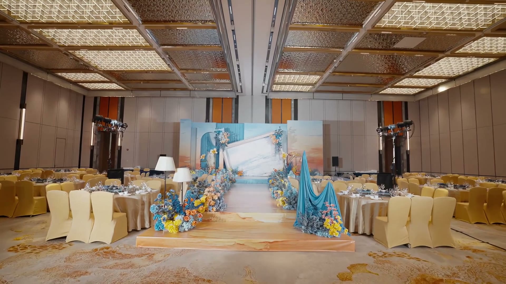 蓝橙色油画风格婚礼