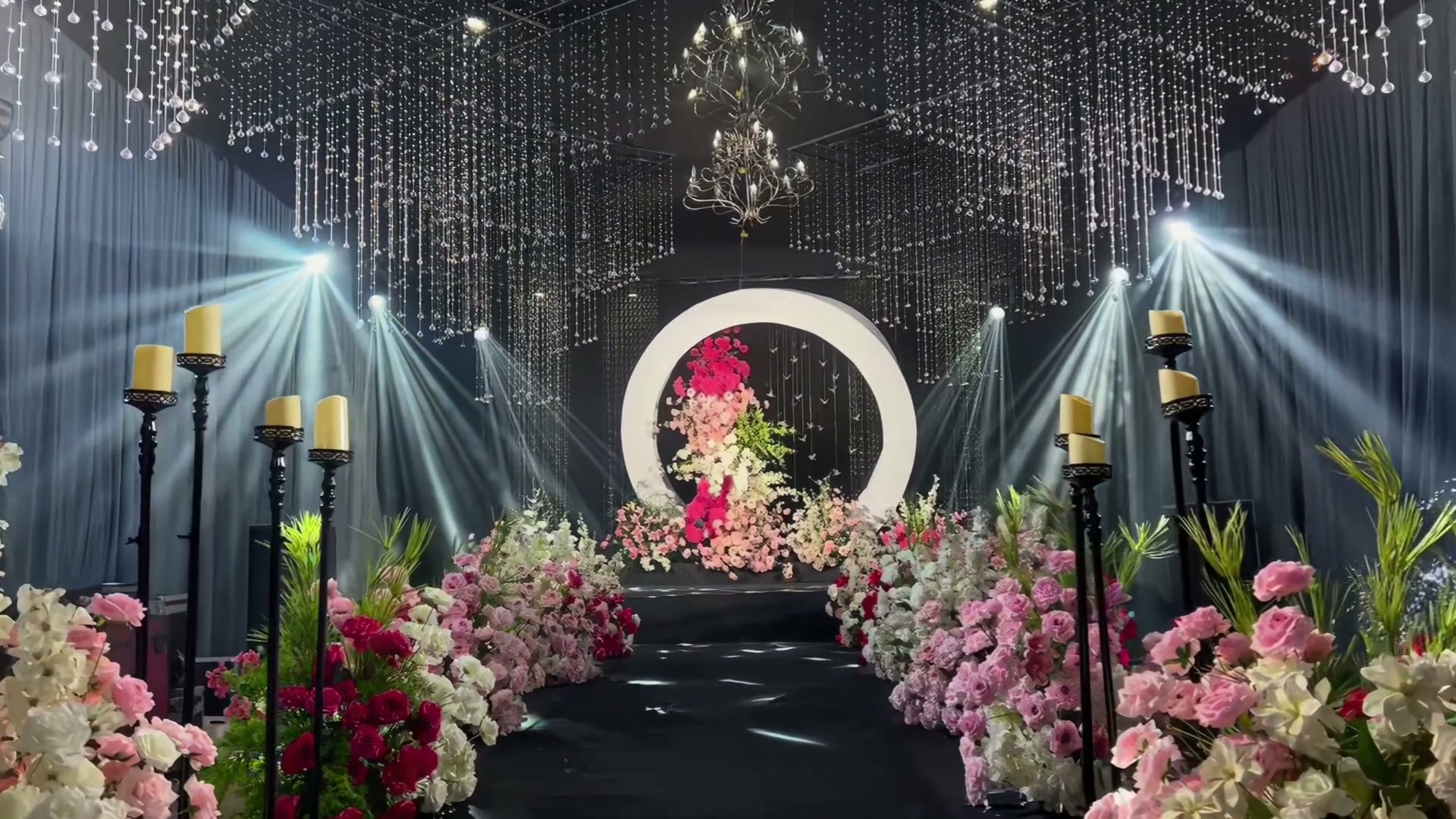 韩式水晶圆环大棚婚礼