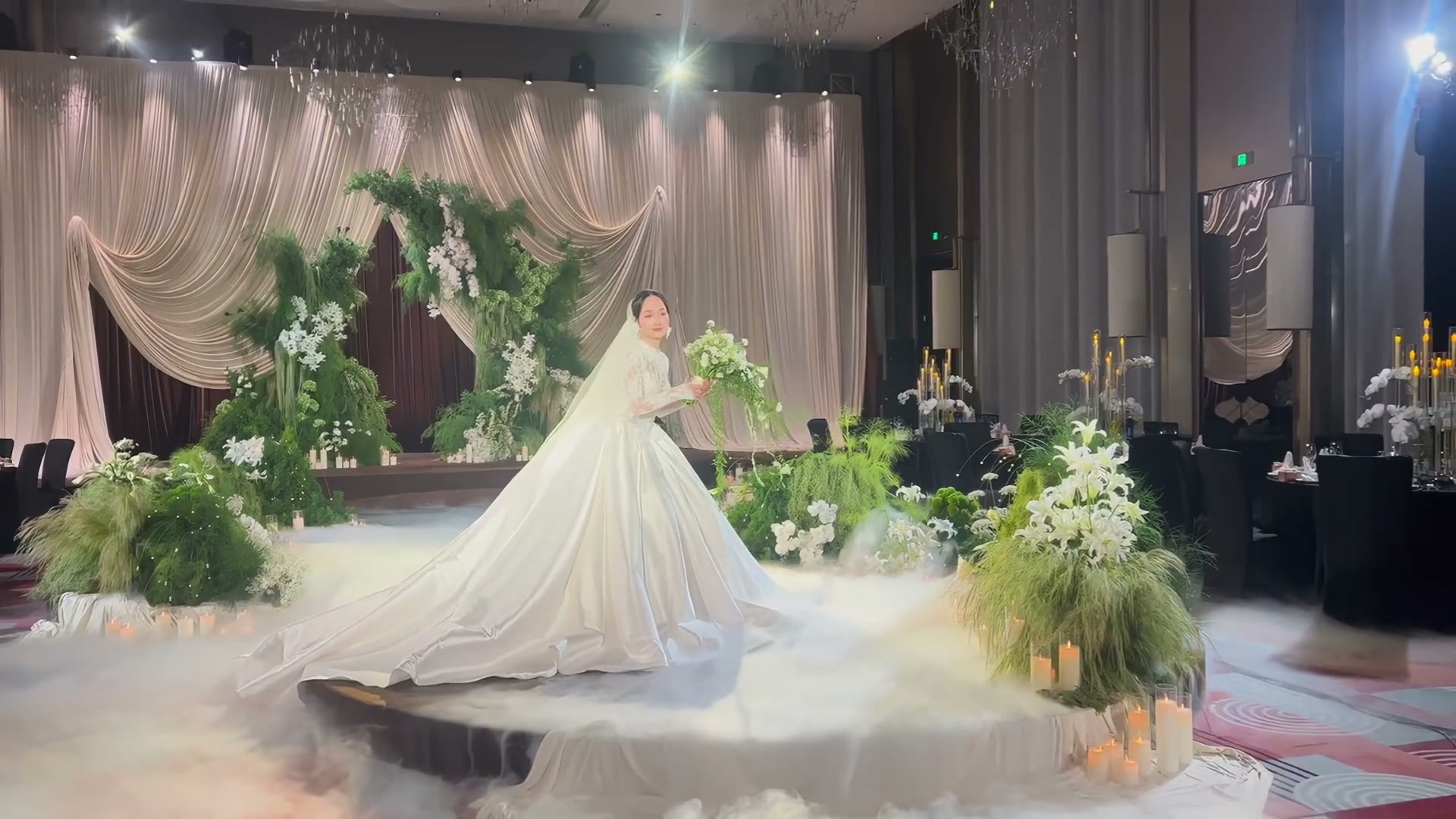 小众精致自然系婚礼