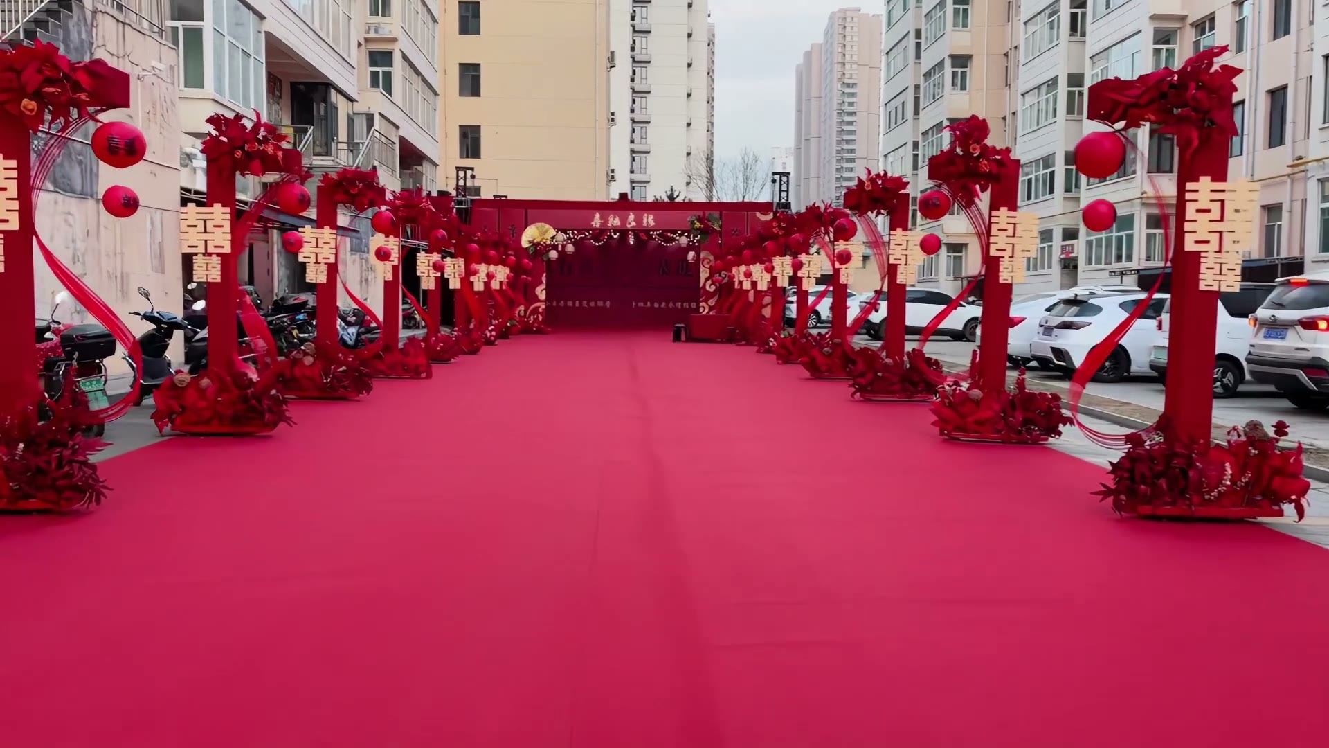 小区七字迎宾立柱长廊布置