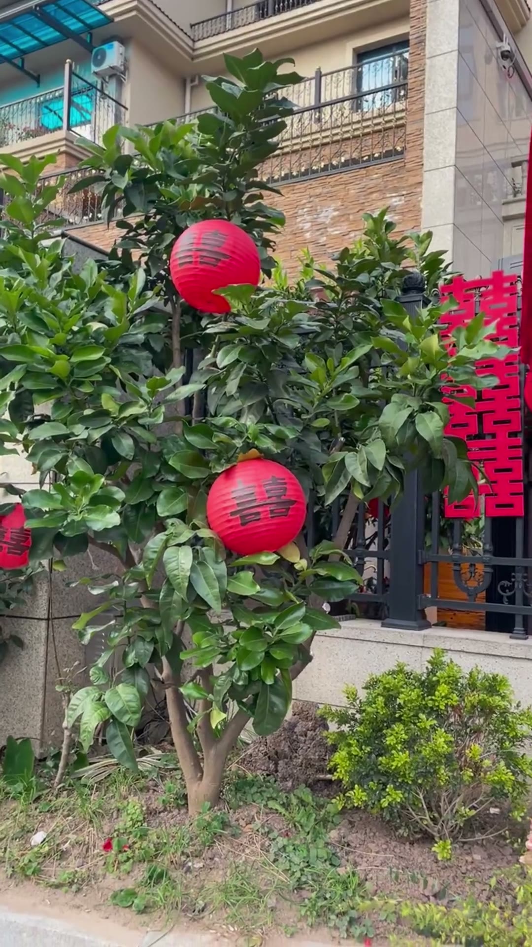 中式花艺灯笼别墅婚房布置