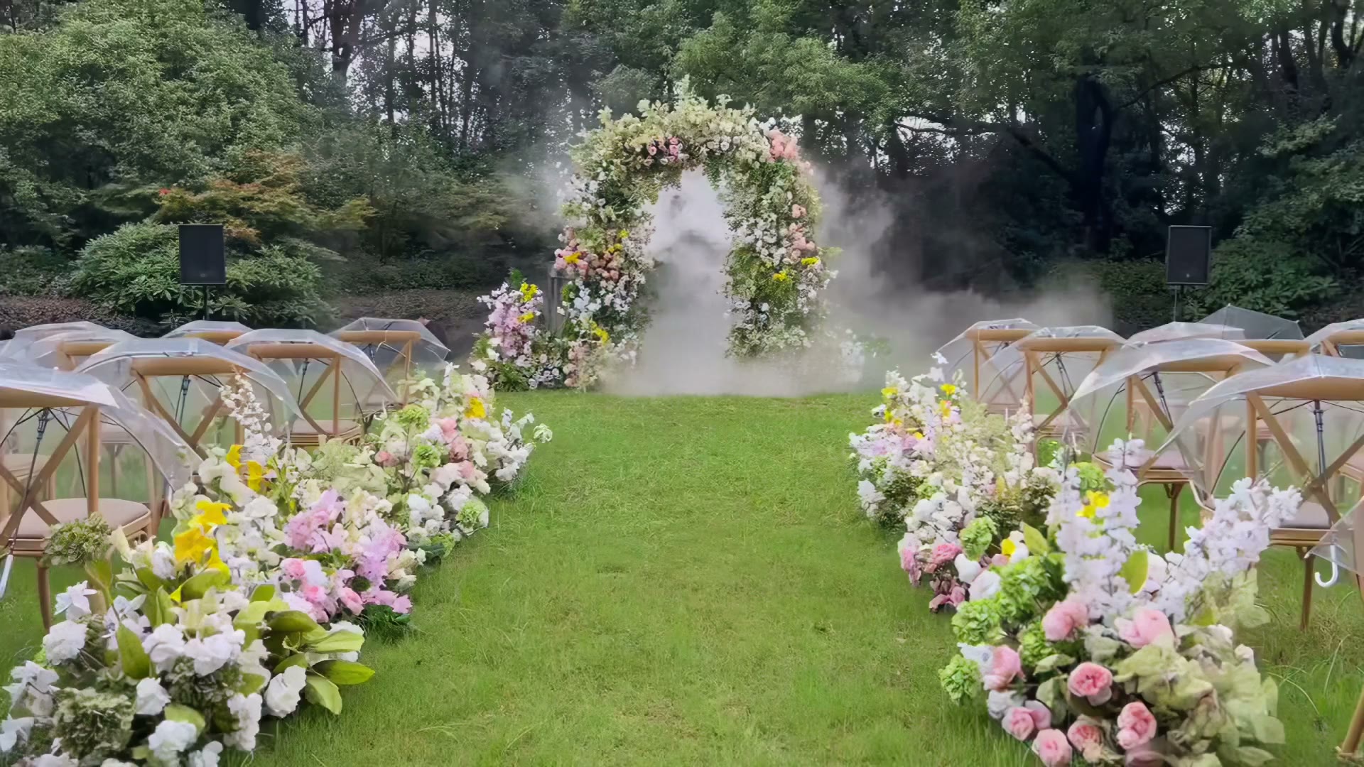 自然系绿粉色草坪婚礼