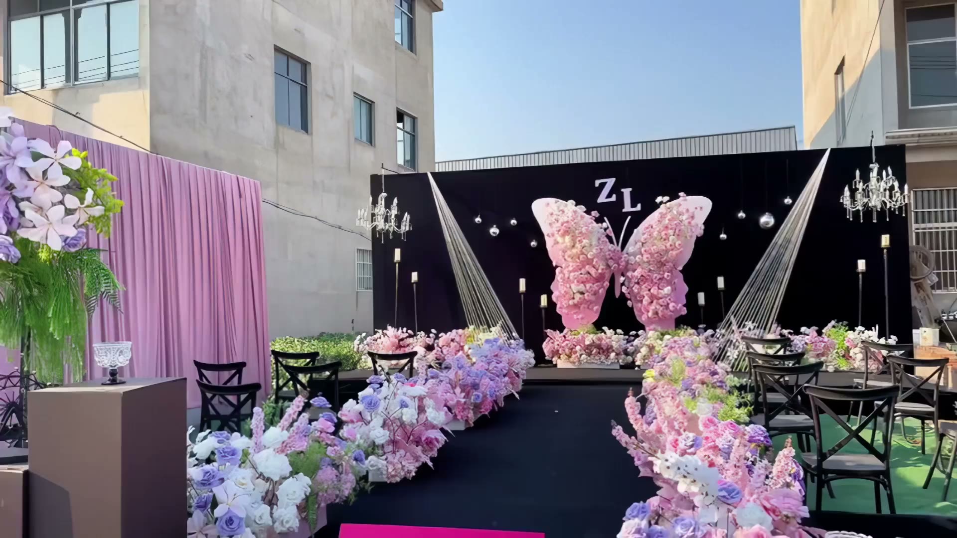粉色蝴蝶主题彩虹线婚礼
