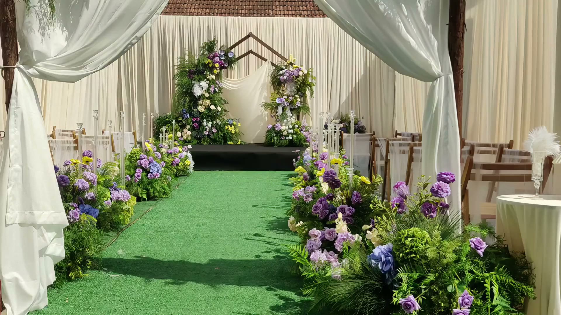 香槟色布幔庭院野生感婚礼