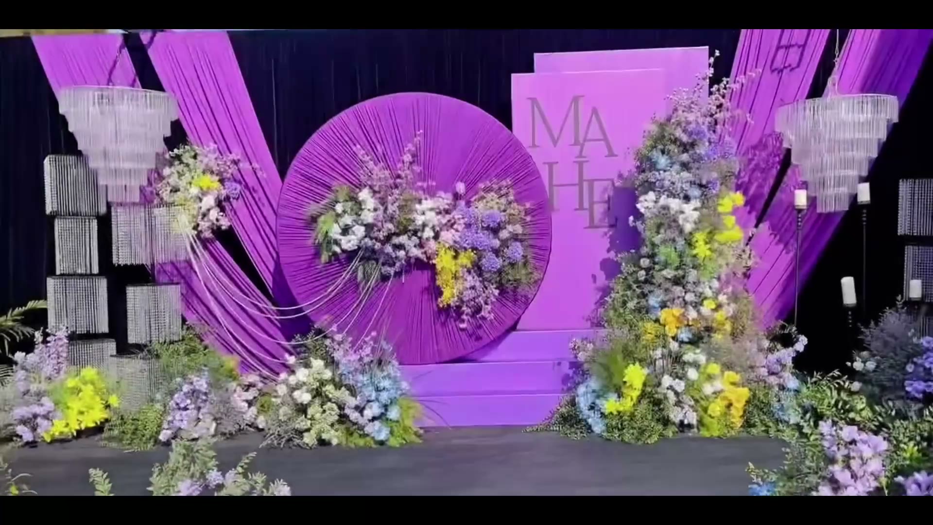 高级感黑紫色小众庭院婚礼