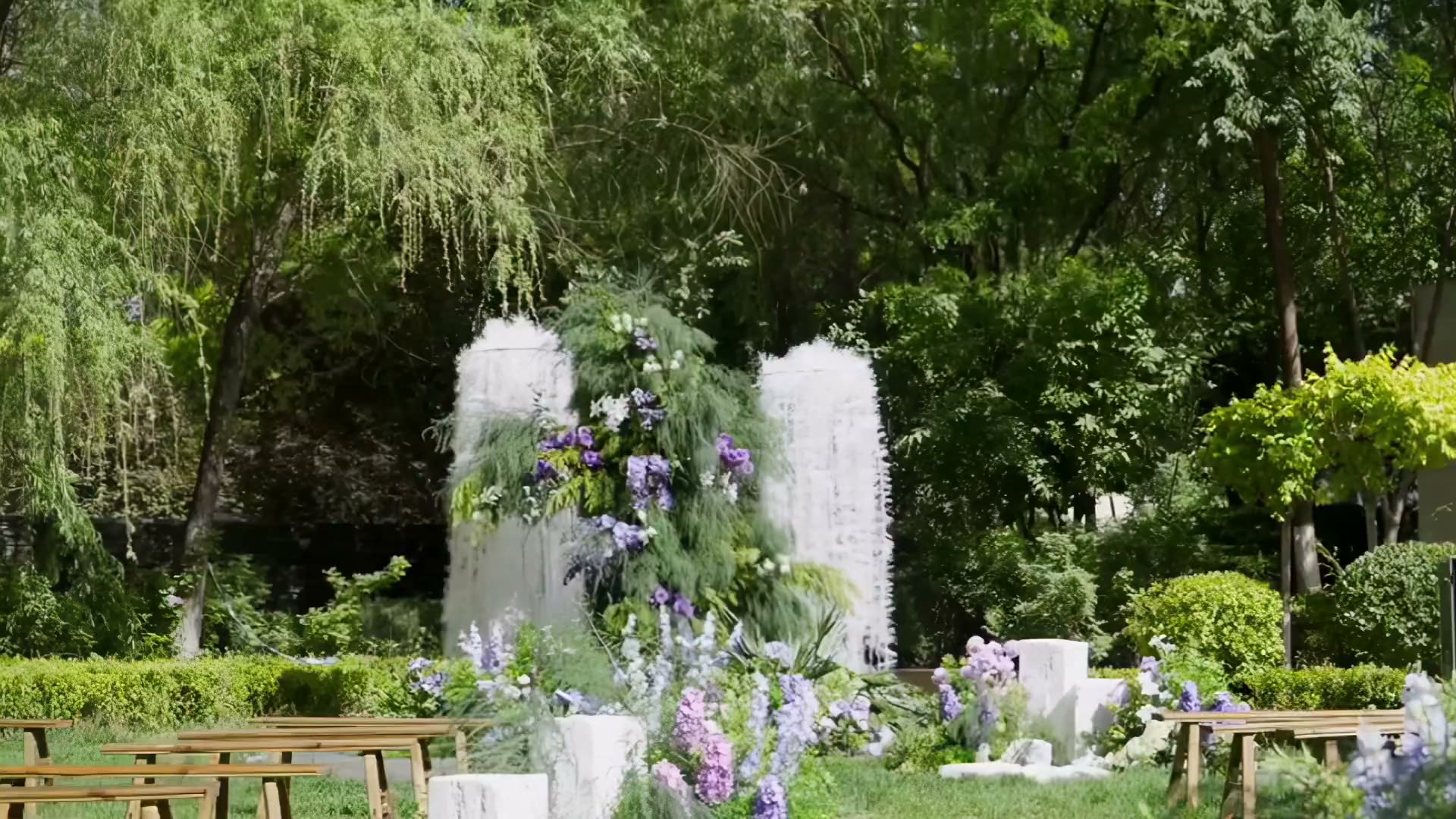 紫色褶皱纱小森系草坪婚礼