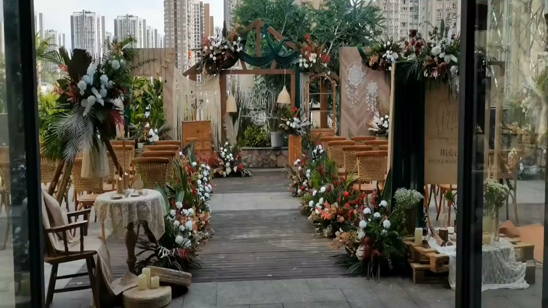 户外庭院咖色复古婚礼