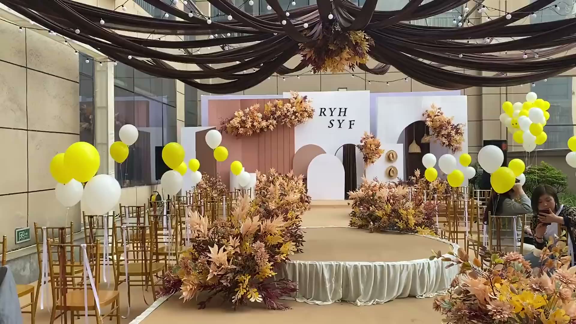 复古简约焦糖色婚礼