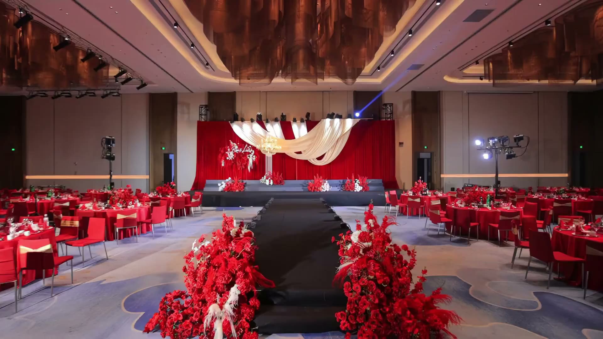 红香槟复古布幔婚礼