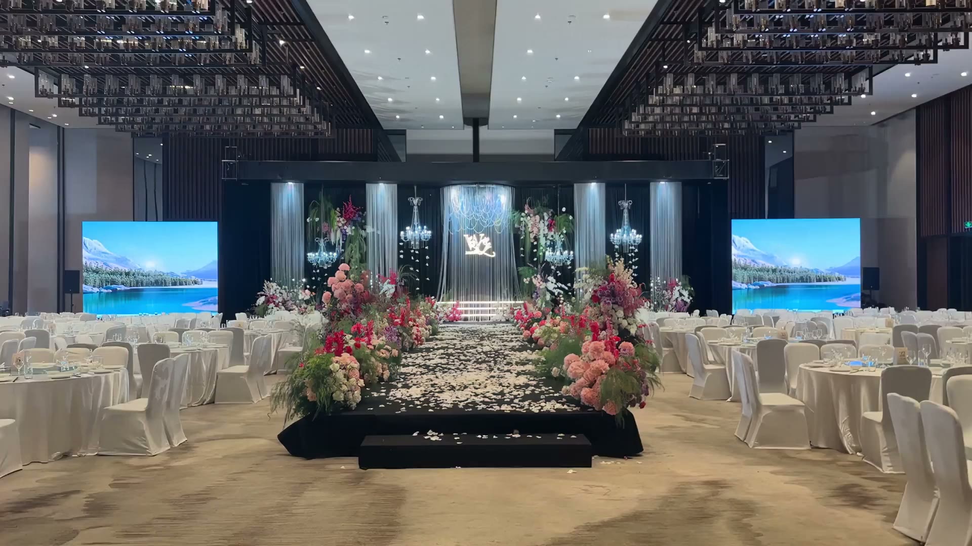 粉绿色韩式线帘珠帘婚礼