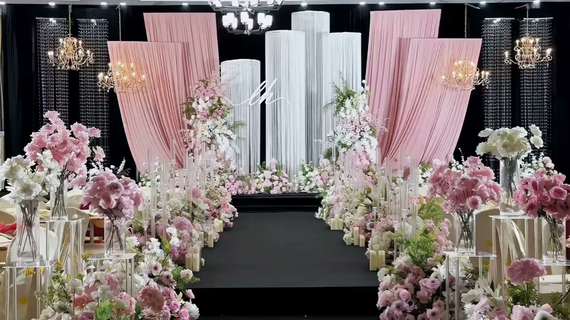 白粉色韩式布幔氛围感婚礼