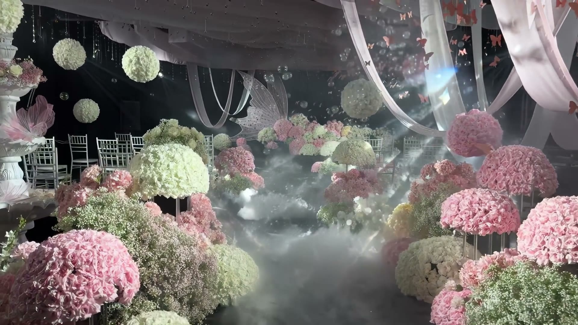 白粉色梦幻蝴蝶韩式满天婚礼