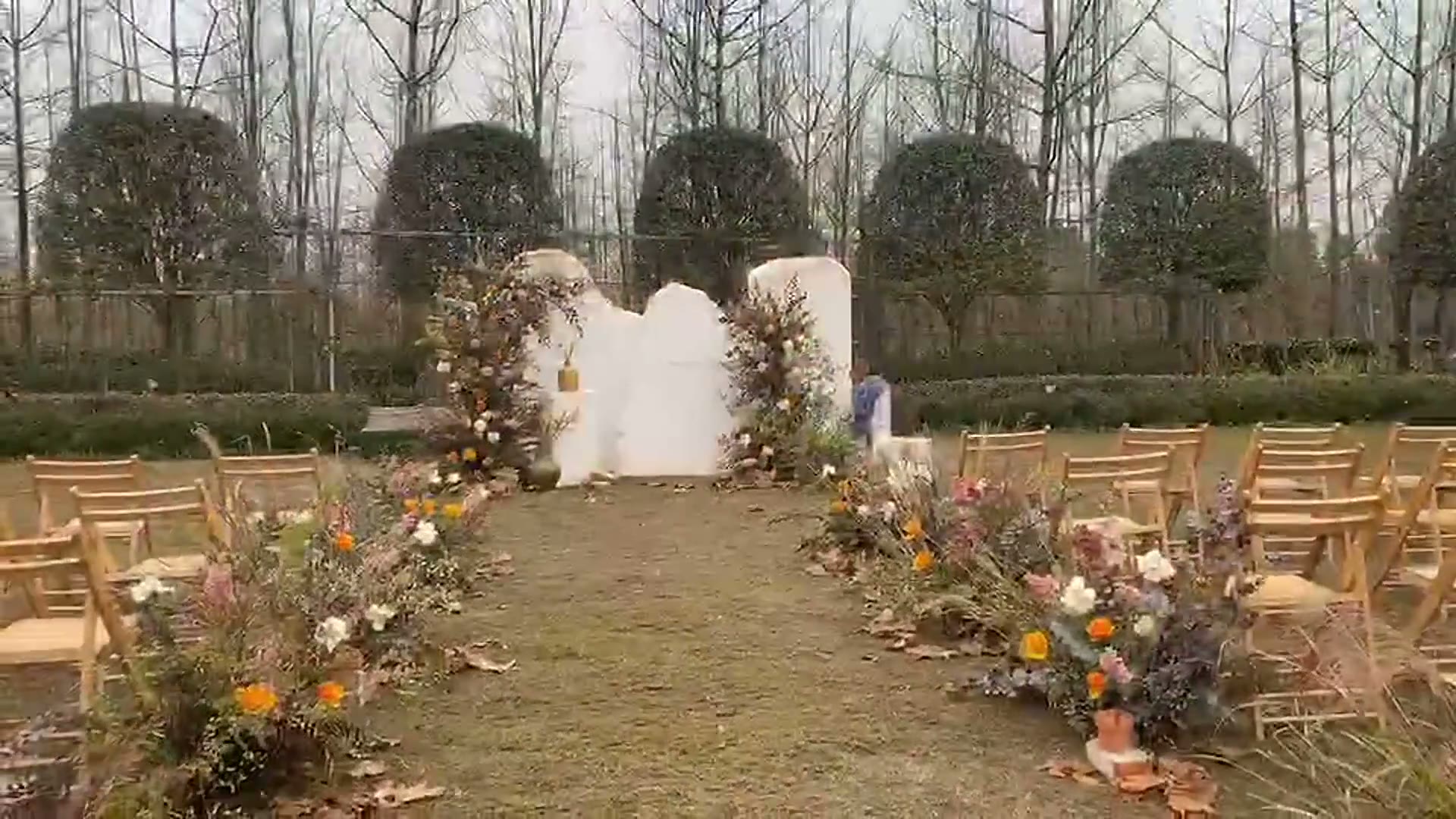 侘寂风咖色户外婚礼