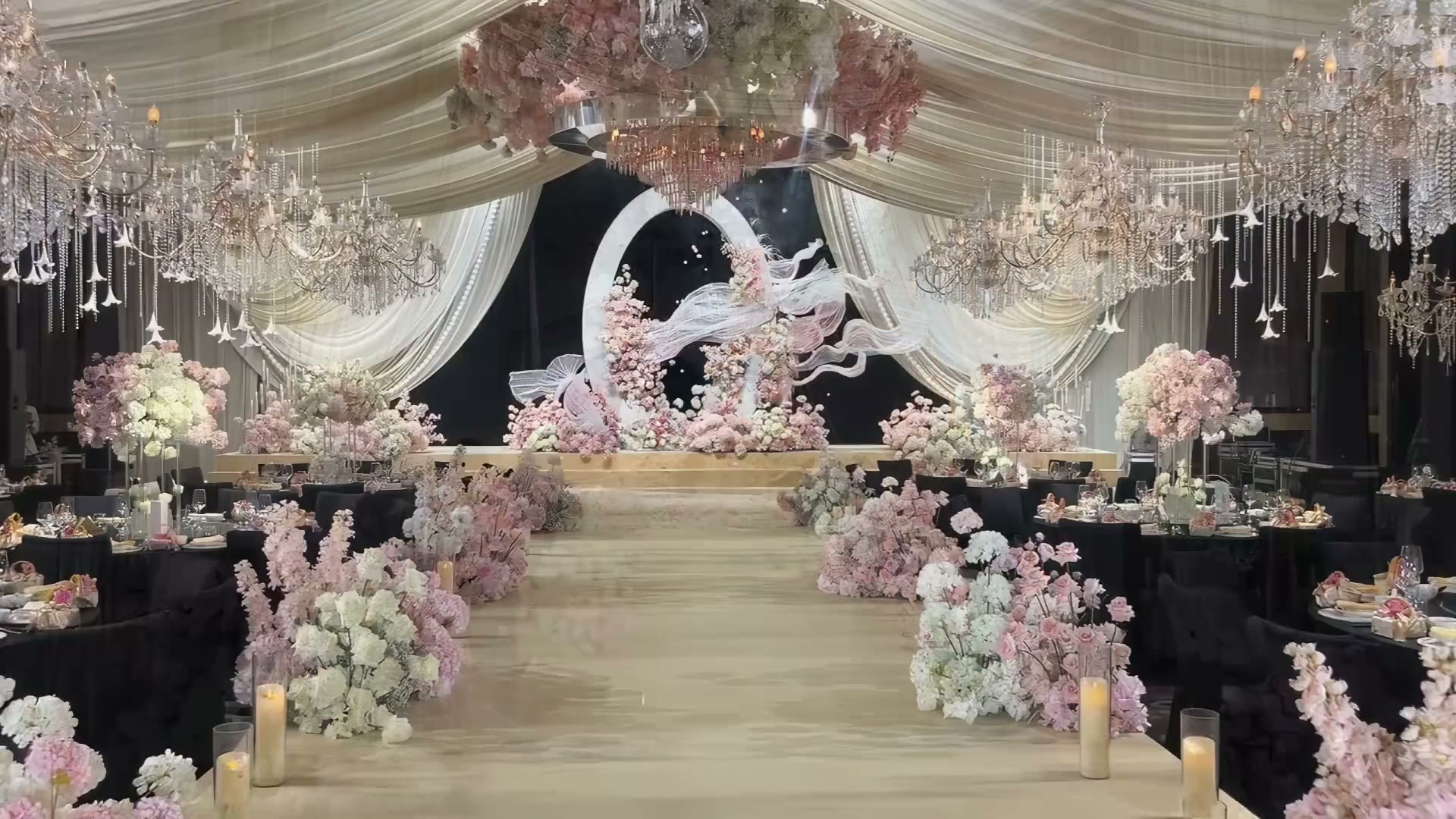 香槟粉韩式布幔欧根纱婚礼