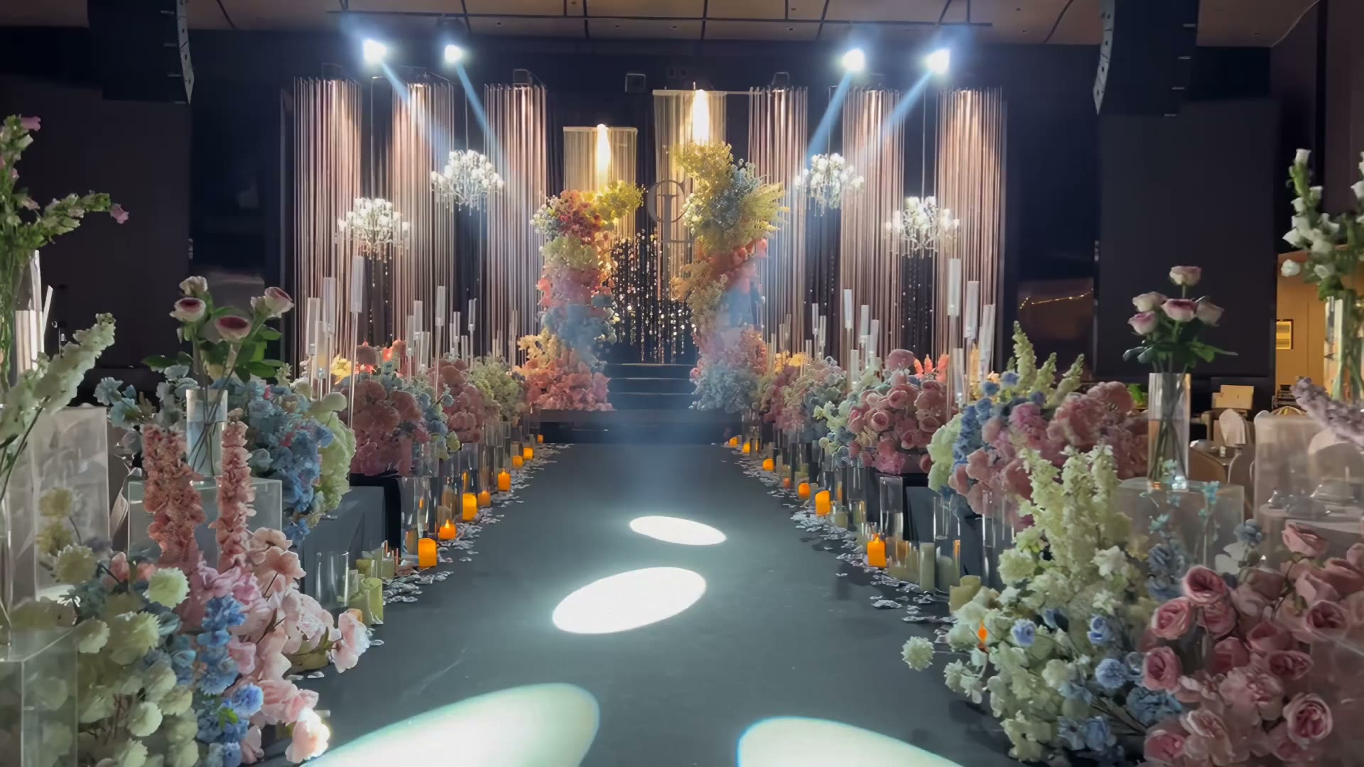 蓝粉色韩式线帘简约婚礼