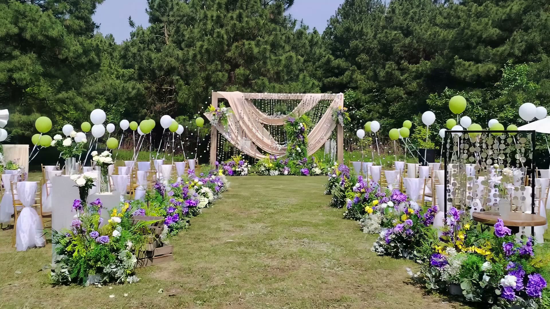 香槟色布幔自然系户外草坪婚礼