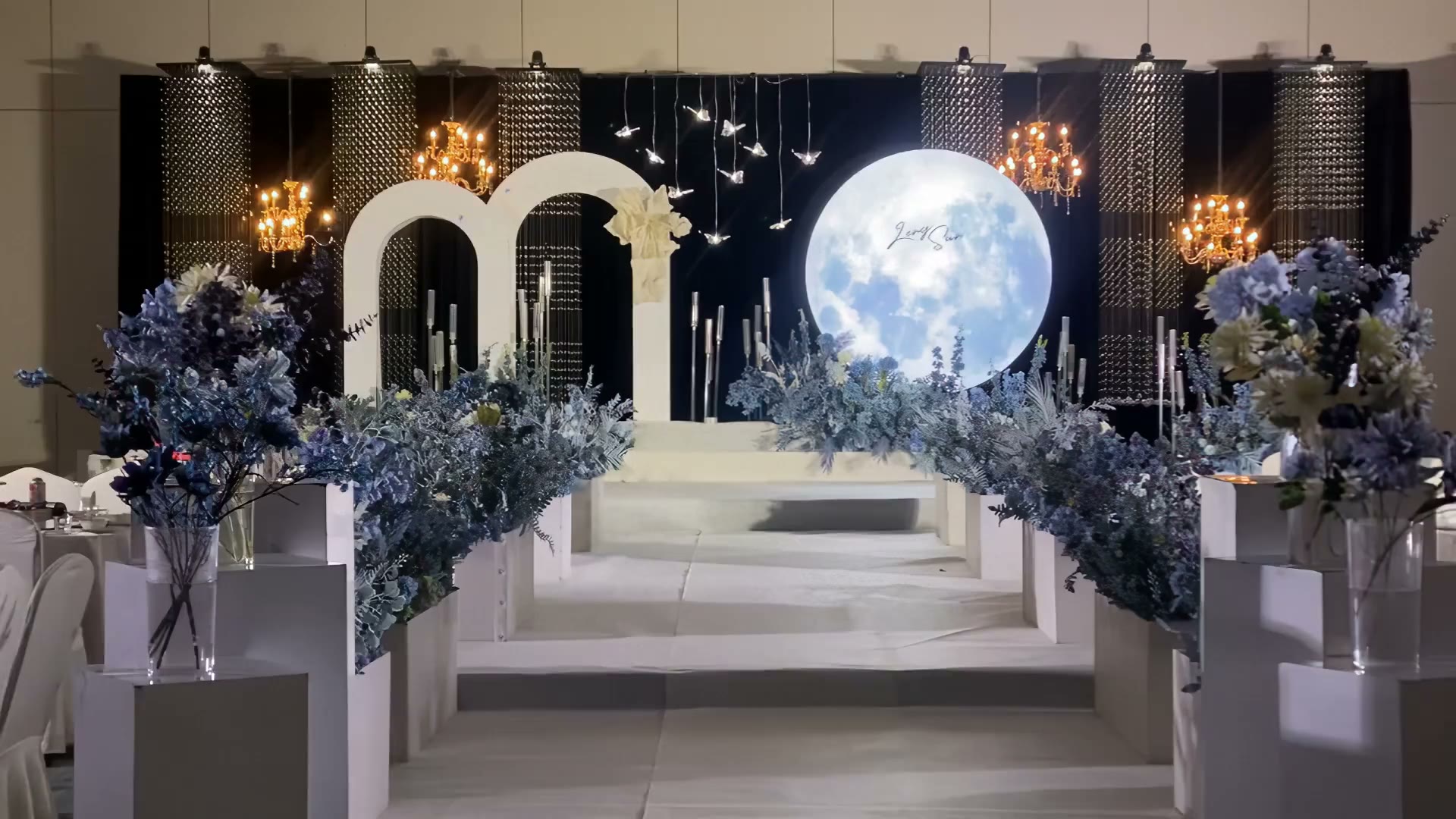 韩式水晶圆月小众婚礼