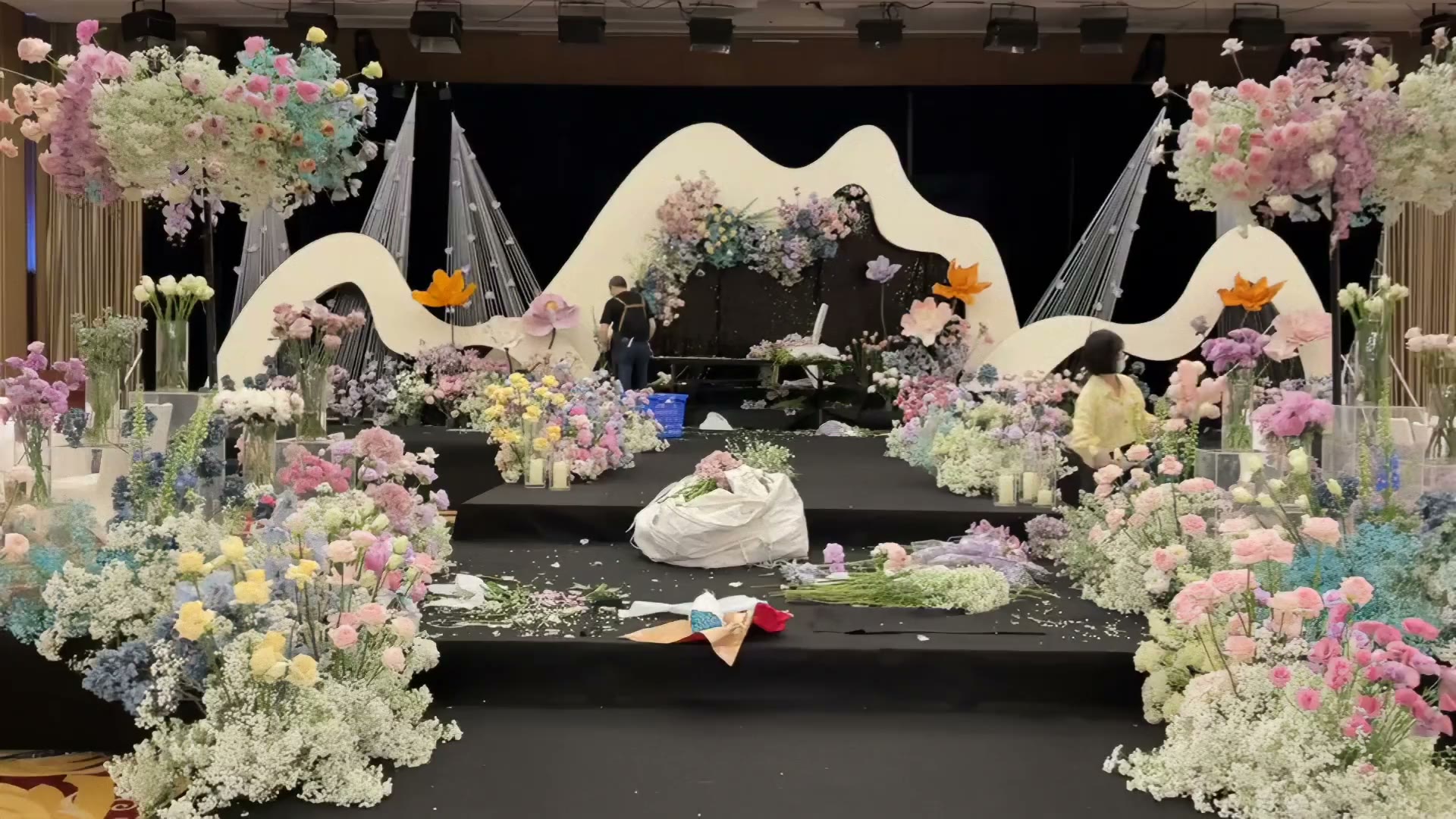 梦幻粉蓝色浪漫婚礼