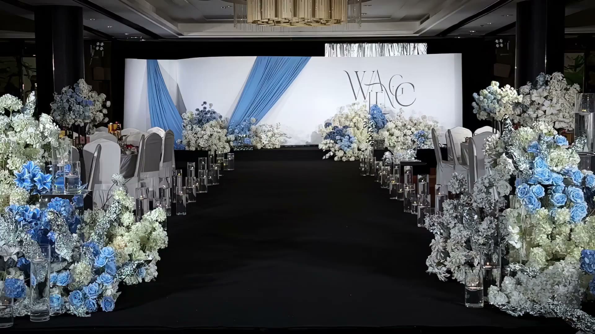 蓝白色极简小众婚礼